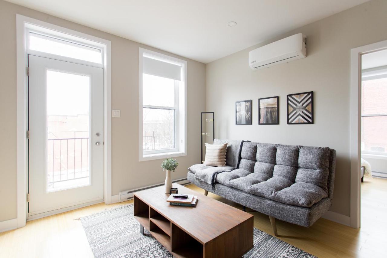 Trendy Little Italy 3 Bedroom Condo By Den Stays Montreal Ngoại thất bức ảnh